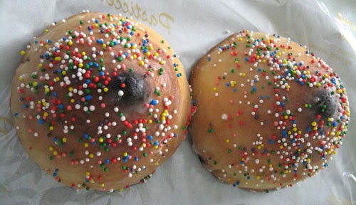 Dolci siciliani chamati minne