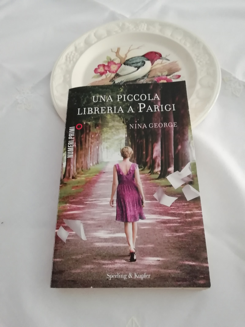 Una piccola libreria a Parigi di Nina George