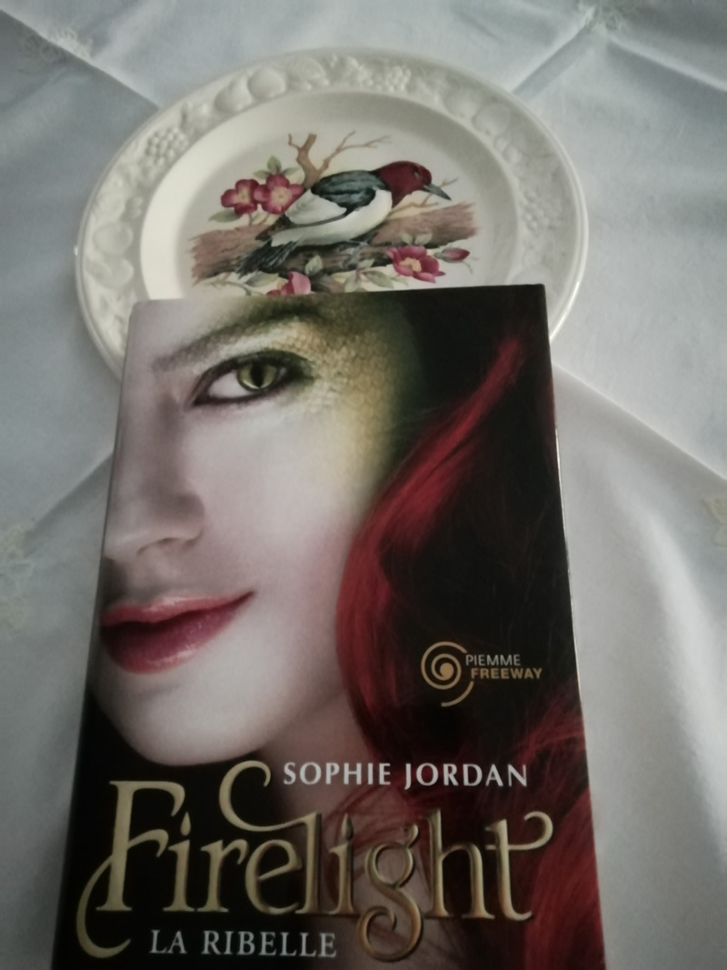 Firelight la ribelle di Sophie Jordan