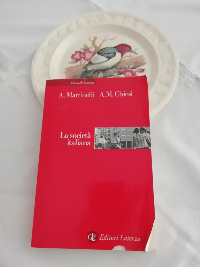La società italiana di Alberto Martinelli e Antonio M. Chiesi