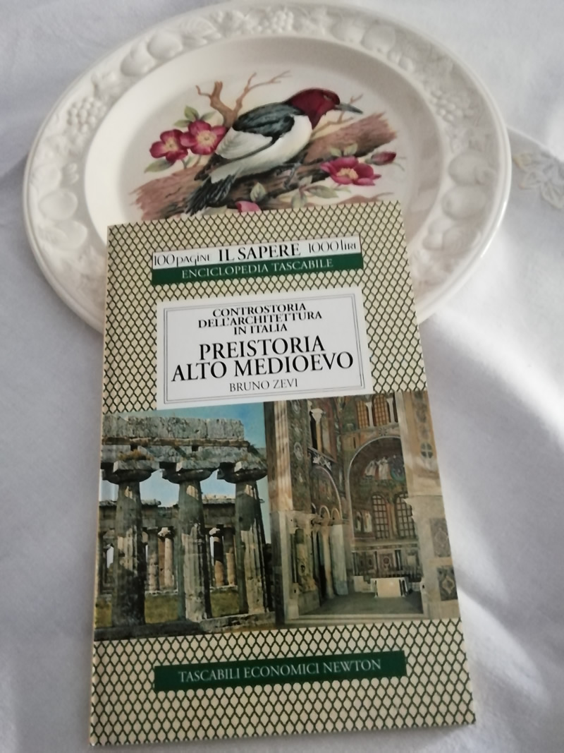 Controstoria dell'architettura in Italia. Preistoria e alto-Medioevo di Bruno Zevi